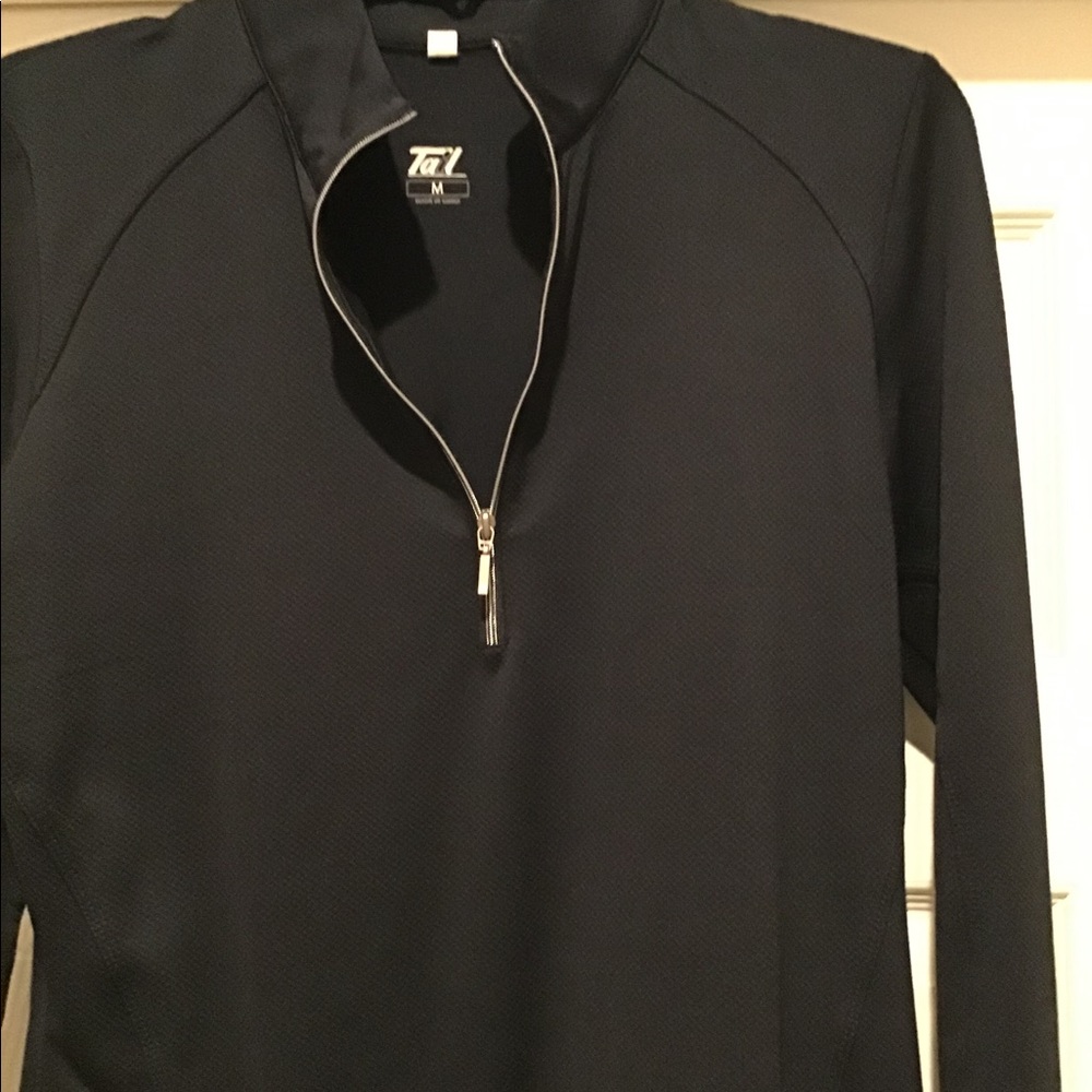 Tail 1/4 zip Layering Top